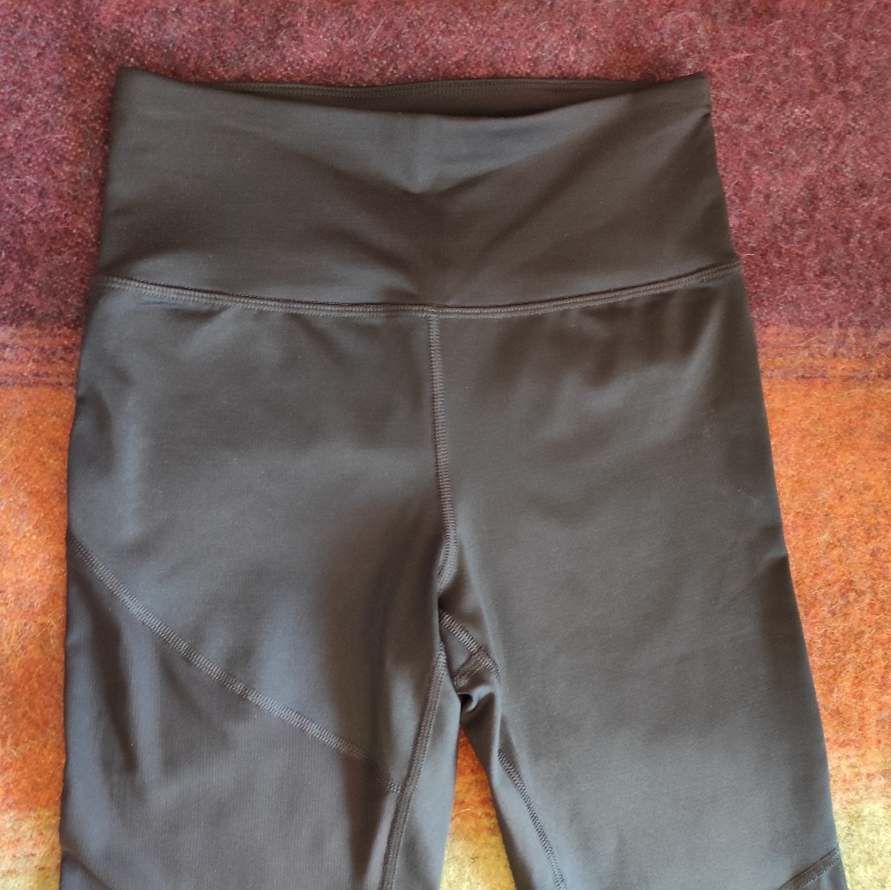 EXP CORE Asymmetrical Mesh Panels Black Yoga Athletic Workout Tights Leggings XS - Picture 4 of 8